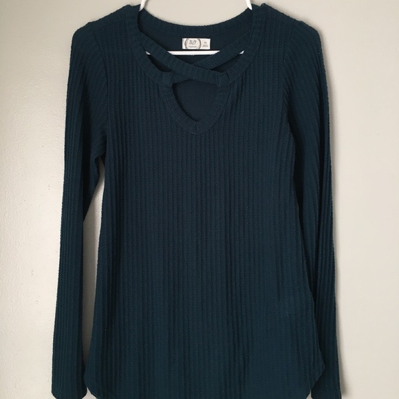 Sweater - Picture 1 of 1